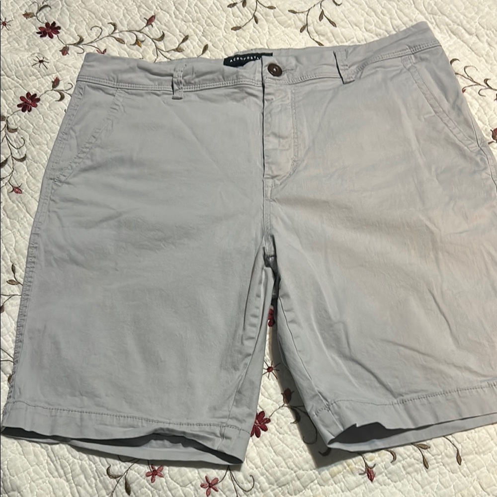 Aeropostale Gray Flat Front Men Shorts